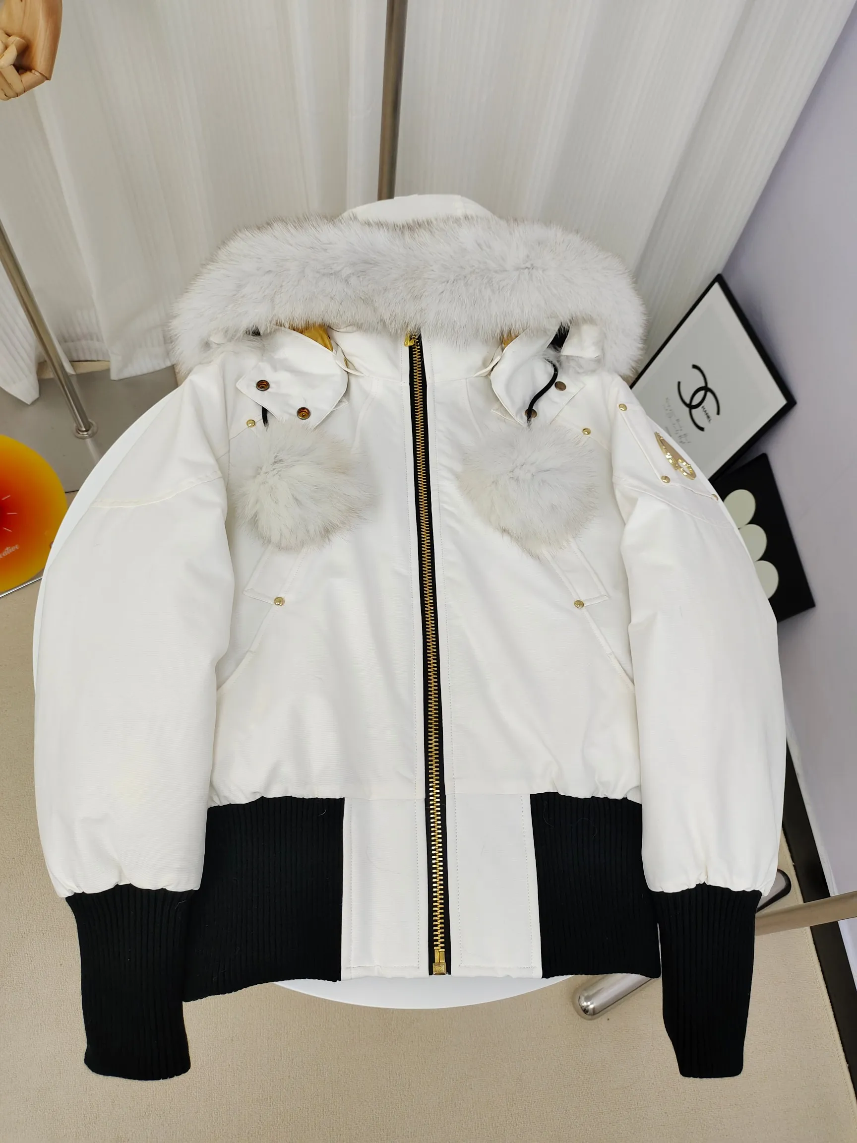 （ ） 03 Moose Knuckles ， ins 、 、 。 ， ， ！ ， ， ， Sizes: XS XL